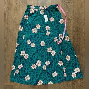 LIQUORISH green midi skirt in animal and floral print, Size US 6
